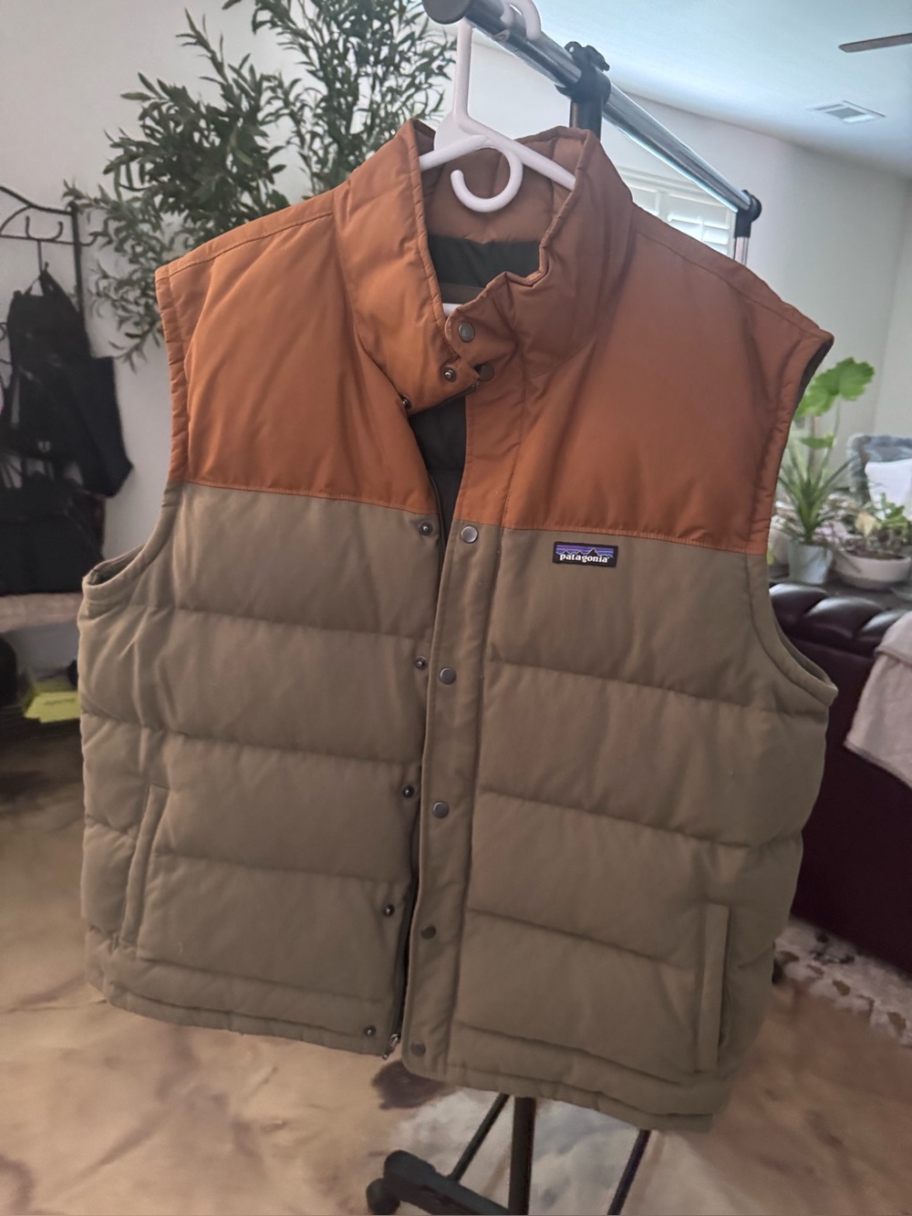 Patagonia Men's Two-Tone Brown and Tan Puffer Vest